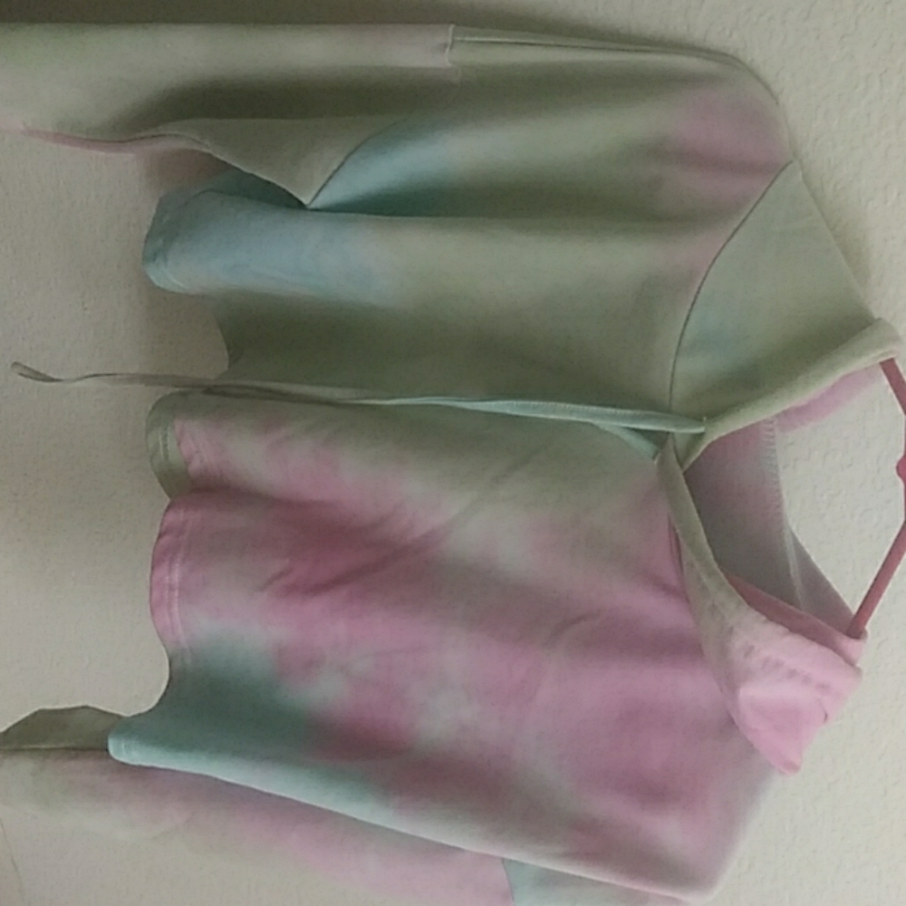cropped hoodie